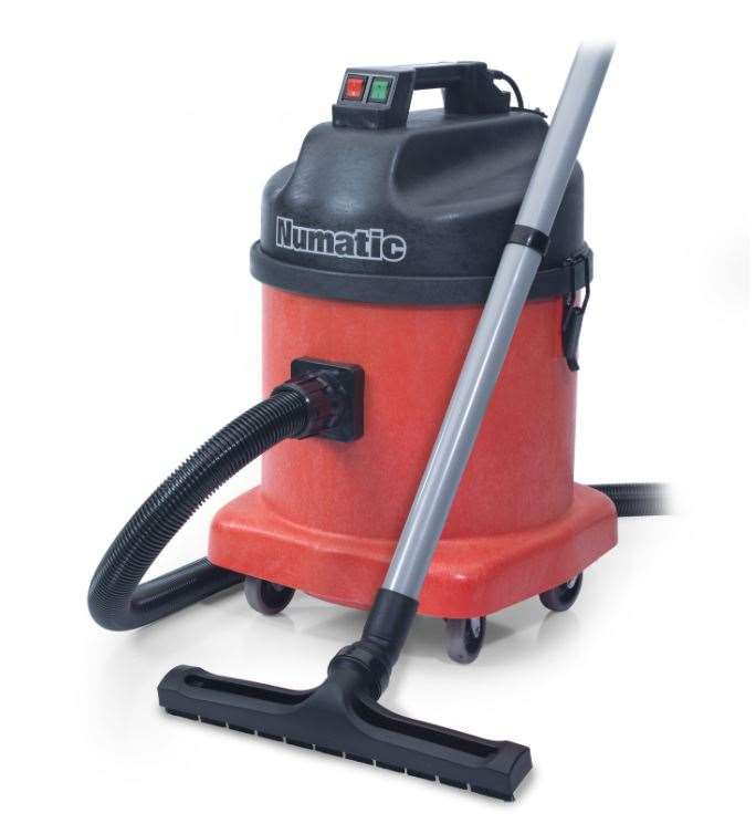 NUMATIC ROETZUIGER NVQ-570 1100W 23L B12