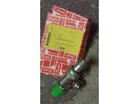 [04 021] DANFOSS RAK BOVENSTE KRAANHUIS 1/2