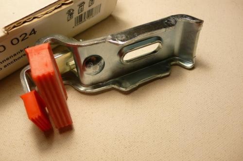 [190.020] 190 021 - MEPA ZIJBEVESTIGING VOOR BAD EN DOUCHE SET